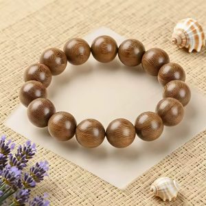 Exquisite Wooden Bead Bracelet with Natural Texture, Presenting a Simple and Elegant Style, Perfect for Jewelry Lovers